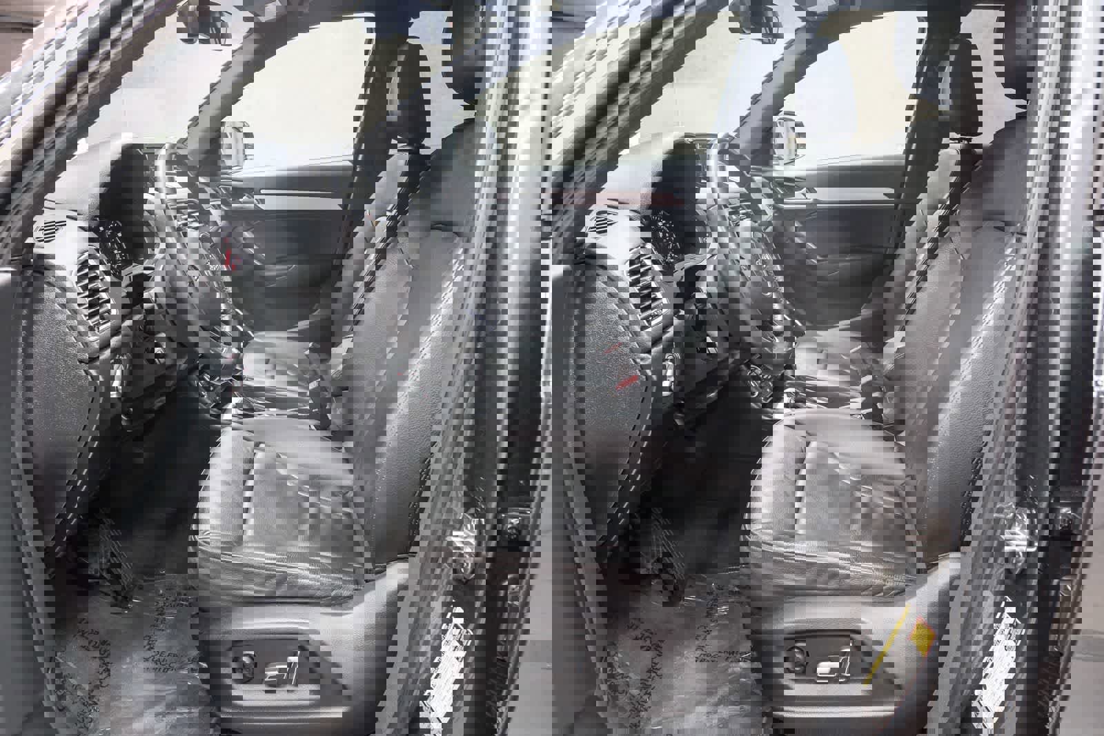 Used 2018 Audi Q3 2.0T Premium Plus w/ Premium Plus Package AWD/4WD image 24