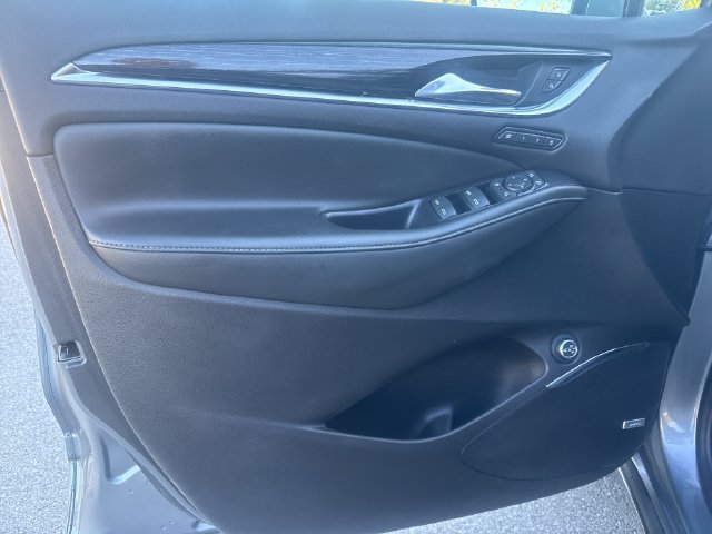 Used 2021 Buick Enclave Avenir FWD image 10