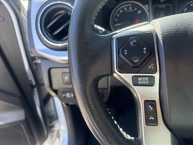 Used 2022 Toyota Tacoma SR5 w/ Technology Package RWD image 18