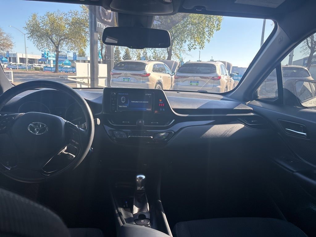 Used 2018 Toyota C-HR XLE image 17