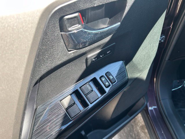 Used 2018 Toyota RAV4 Limited w/ Protection Package AWD/4WD image 12