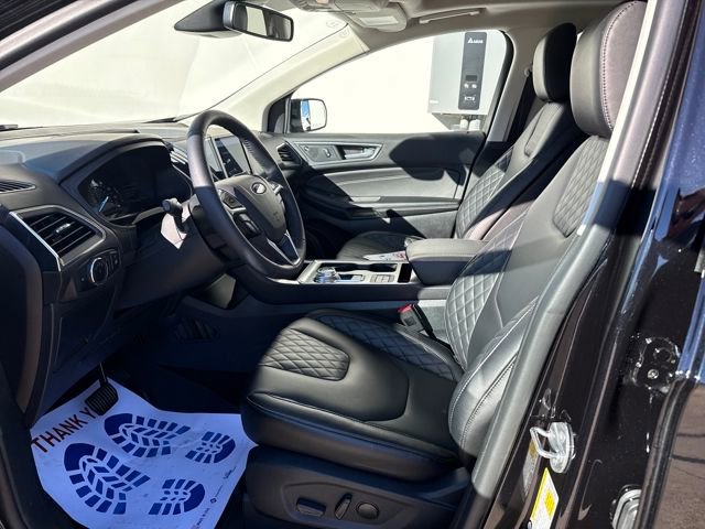 Used 2024 Ford Edge Titanium w/ Cargo Accessory Package image 8