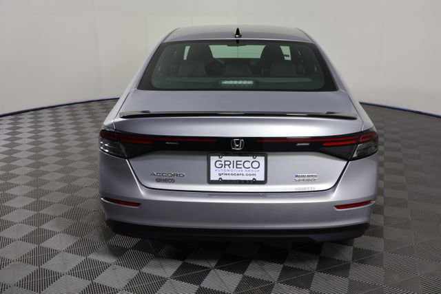 Used 2025 Honda Accord Sport image 7