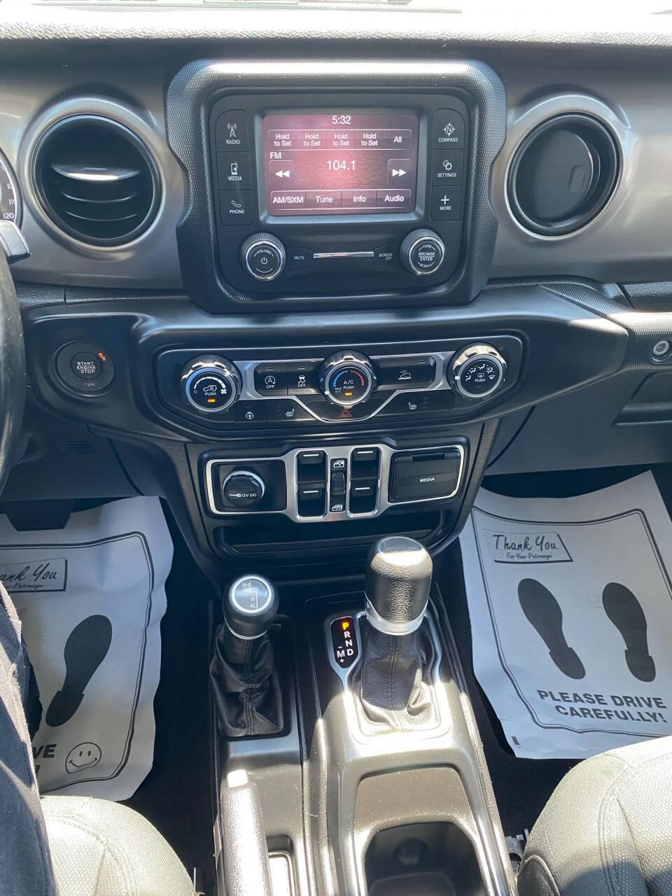 Used 2020 Jeep Gladiator Sport w/ Quick Order Package 24S image 16