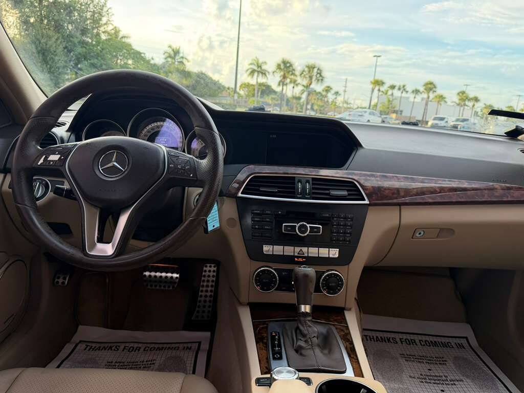 Used 2013 Mercedes-Benz C 250 Sedan image 16