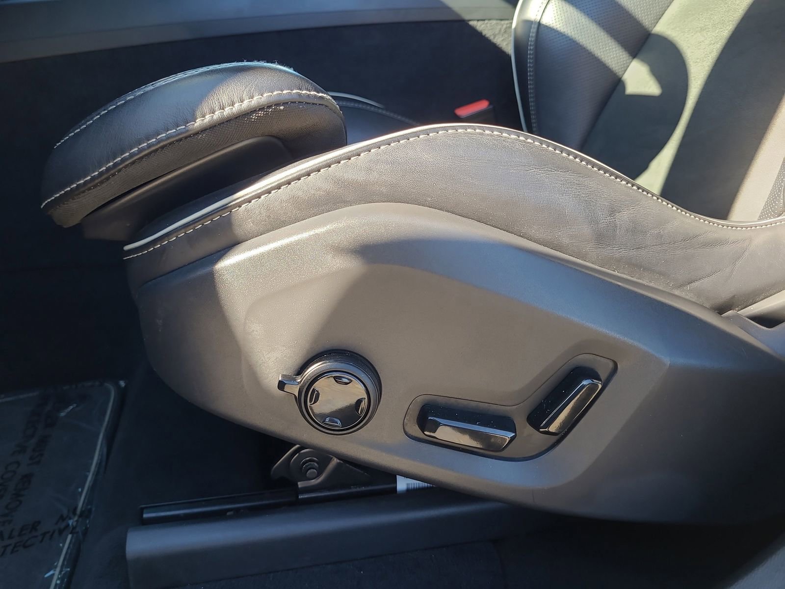 Used 2019 Volvo XC60 T5 R-Design w/ Protection Package Premier image 21