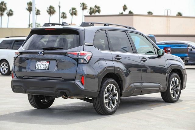 Used 2025 Subaru Forester Premium w/ Convenience Package #1 AWD/4WD image 7