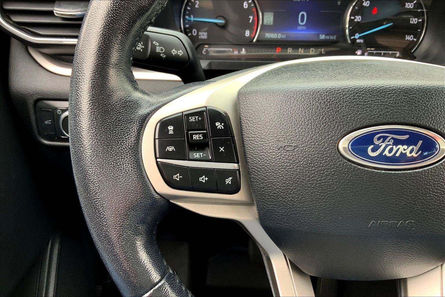 Used 2022 Ford Explorer XLT w/ Equipment Group 202A AWD/4WD image 17