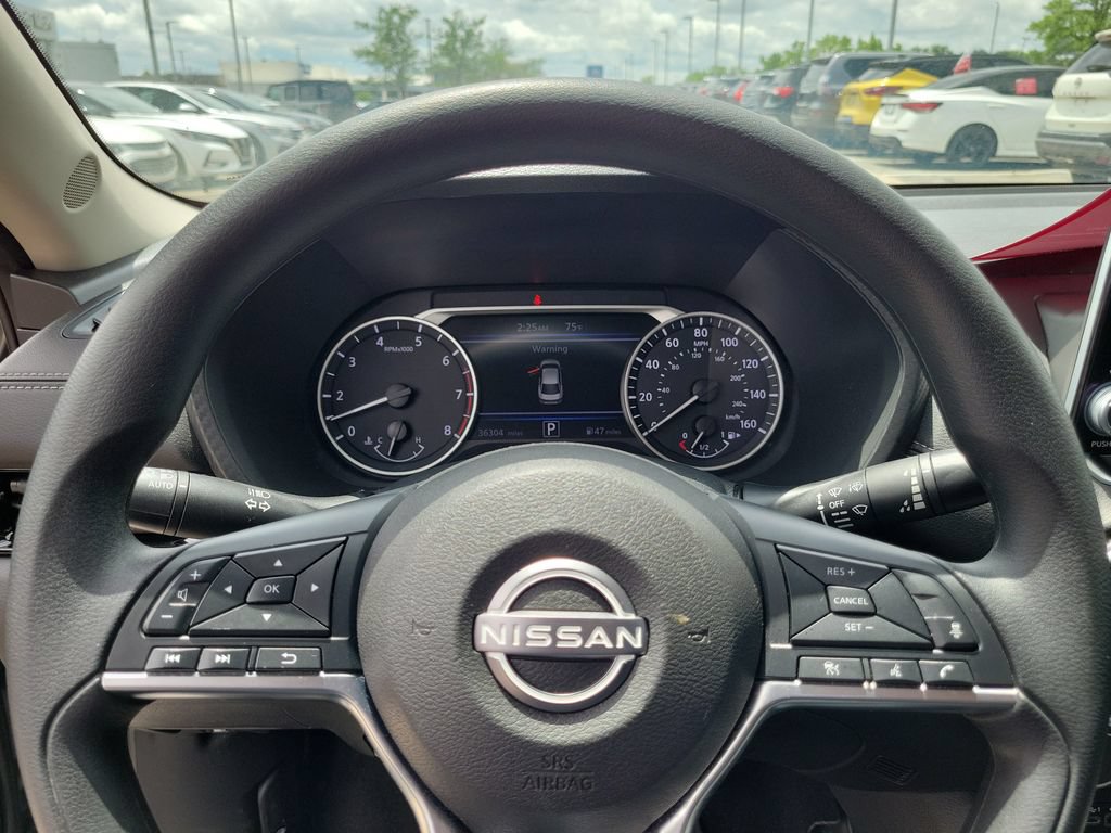 Used 2024 Nissan Sentra SV FWD image 18