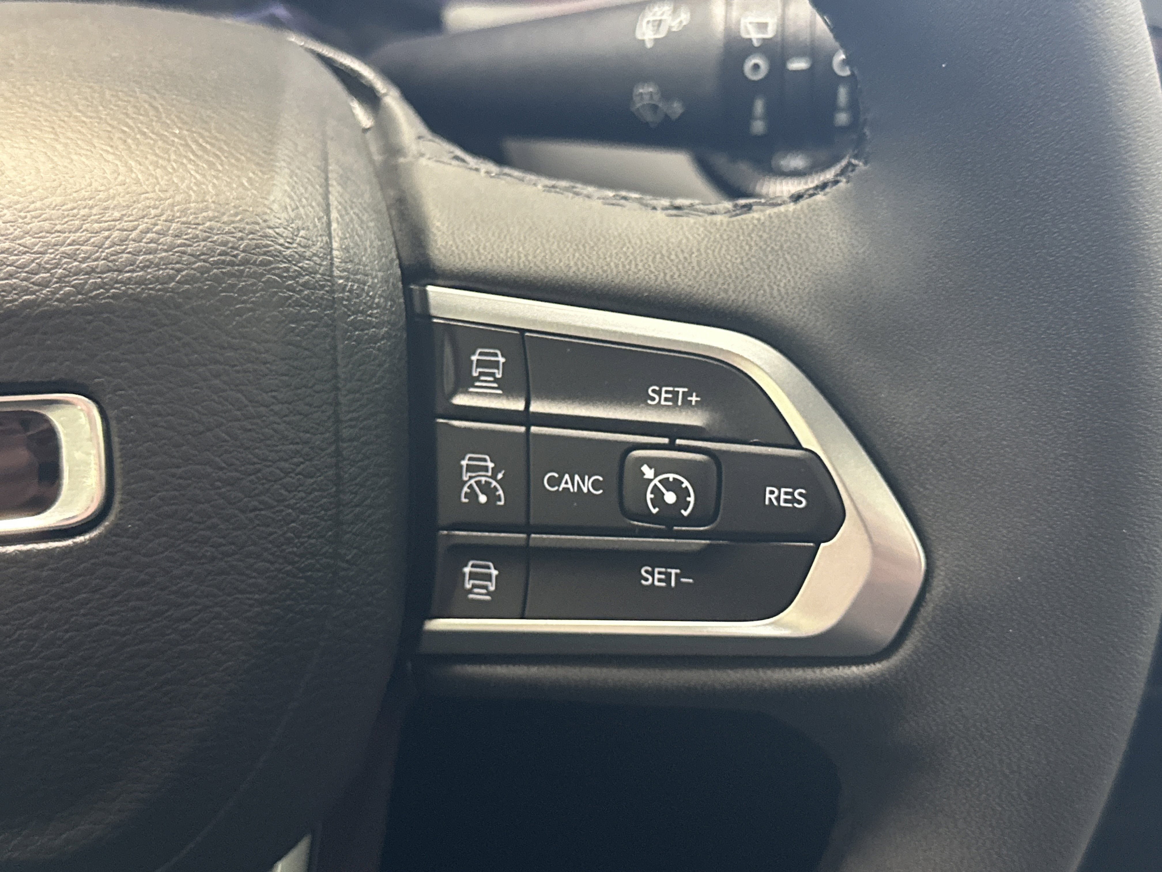 Used 2023 Jeep Compass Limited w/ Sun and Sound Group image 31