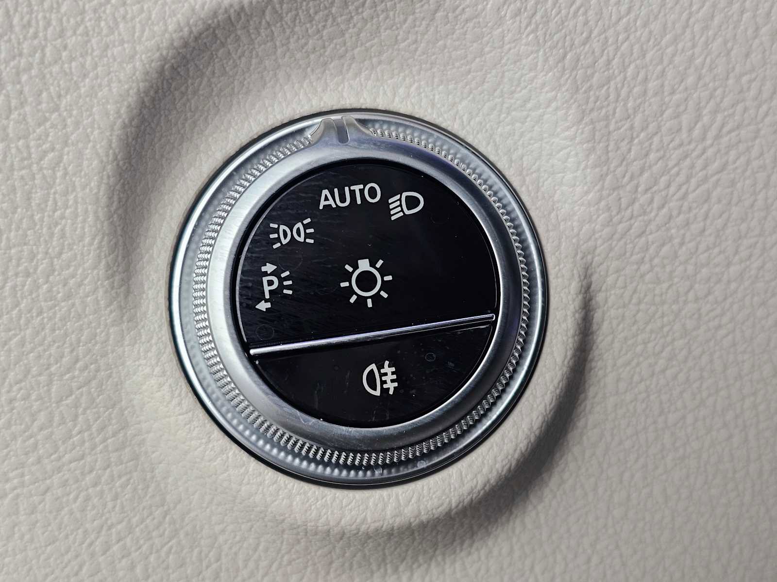 Used 2024 Mercedes-Benz CLE 300 4MATIC Coupe image 28