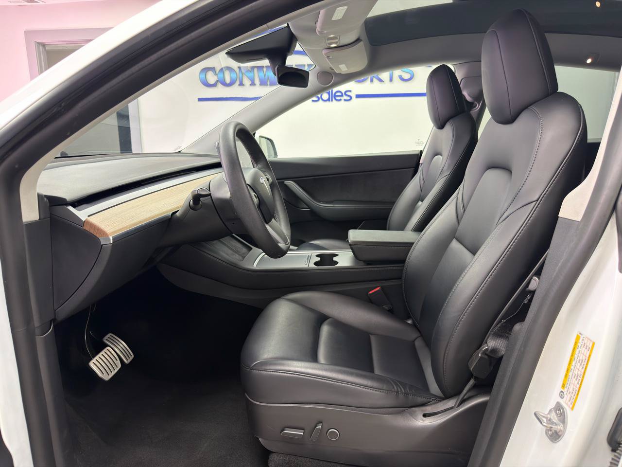 Used 2022 Tesla Model Y Performance AWD/4WD image 9