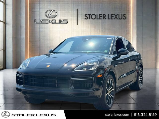 Used 2022 Porsche Cayenne Turbo S AWD/4WD image 3