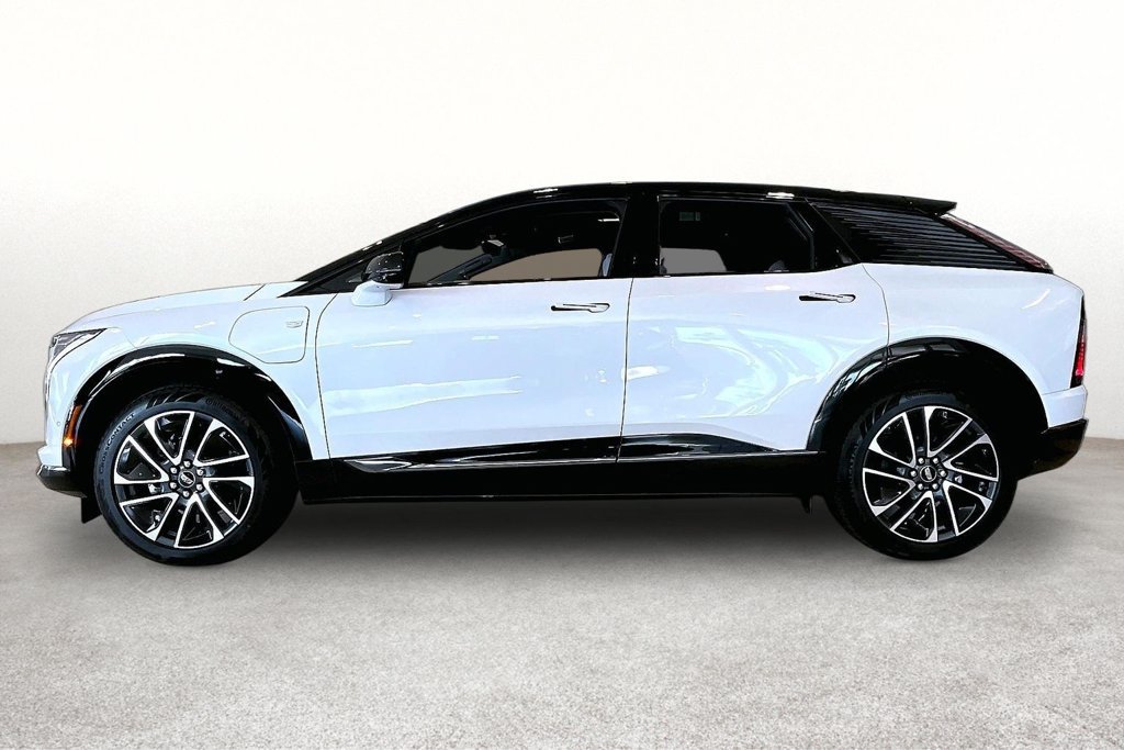 New 2027 Cadillac Optiq Sport w/ LPO, Floor Liner Package AWD/4WD image 7