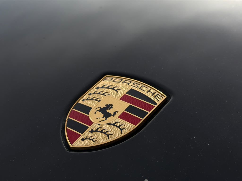 Used 2018 Porsche Panamera 4 w/ Premium Package Plus image 15