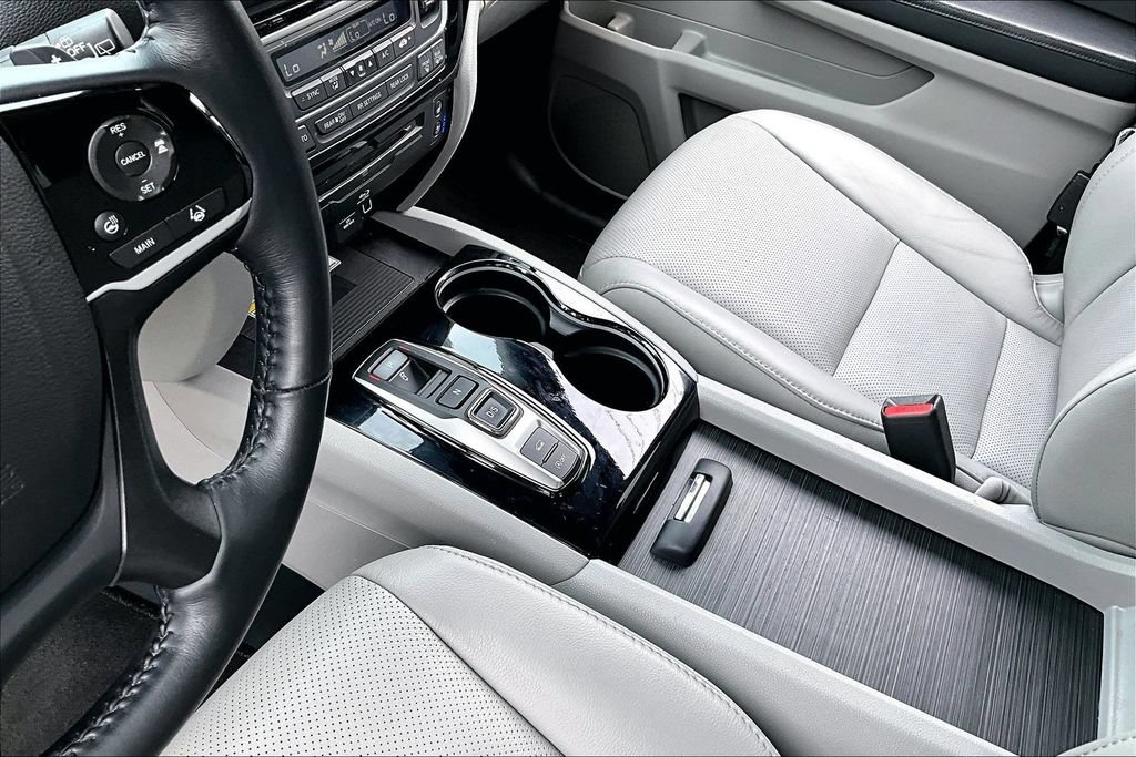 Used 2020 Honda Pilot Elite image 19