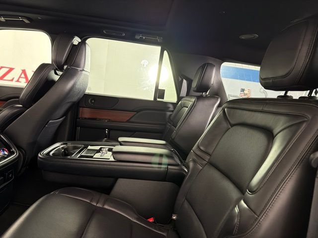 Used 2018 Lincoln Navigator L Reserve w/ Technology Package AWD/4WD image 31