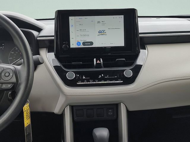 Used 2025 Toyota Corolla Cross L FWD image 13