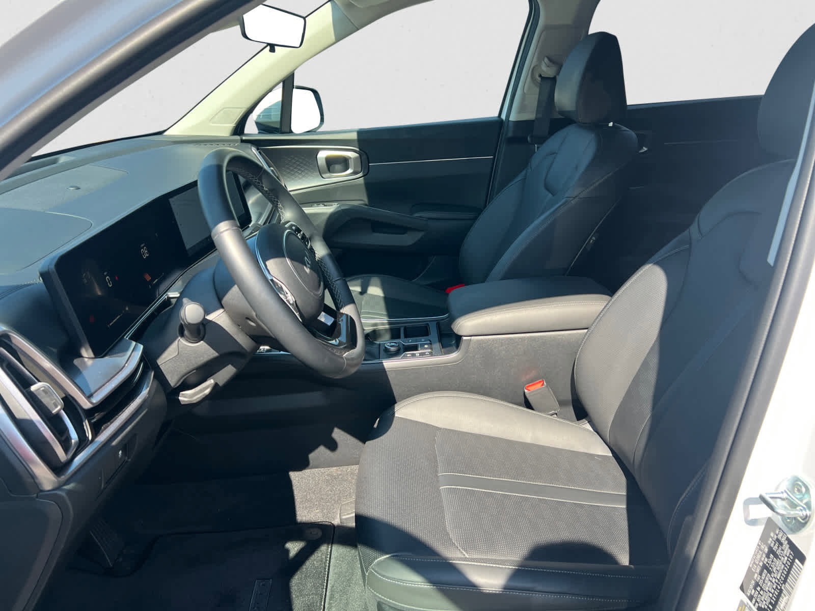 Certified 2025 Kia Sorento S image 17