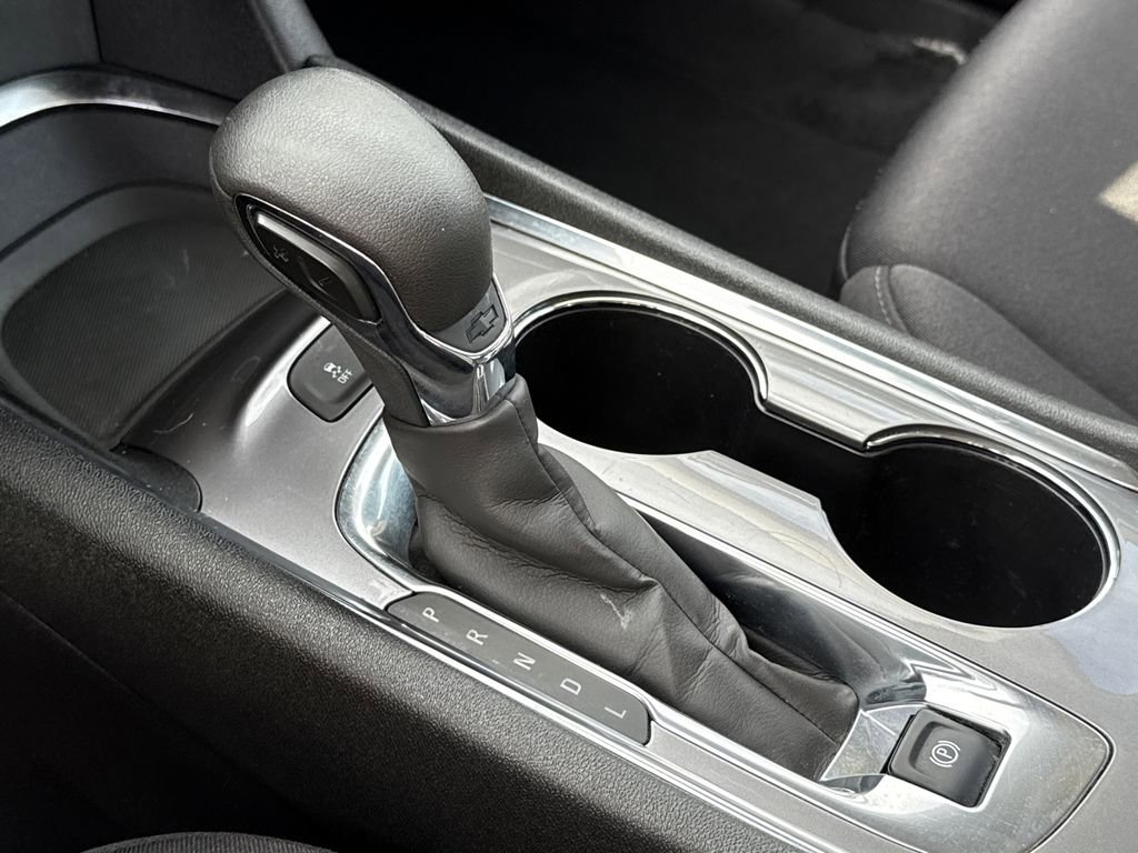 Used 2024 Chevrolet Malibu LT image 27