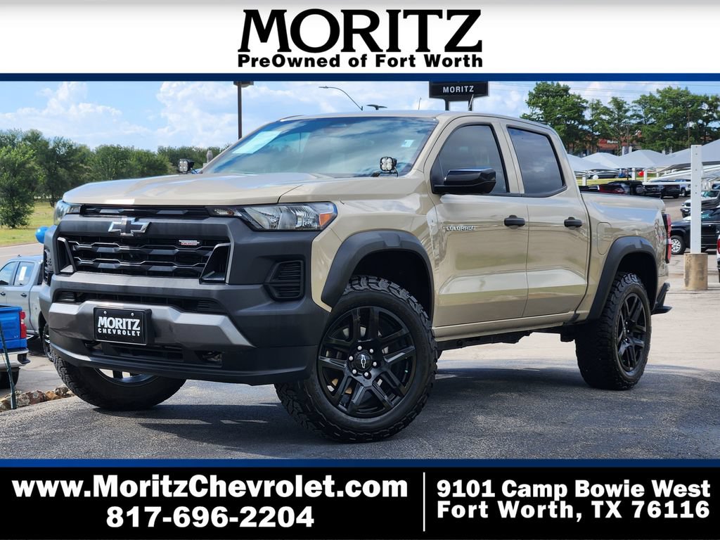 Used 2024 Chevrolet Colorado Trail Boss w/ Technology Package AWD/4WD image 1