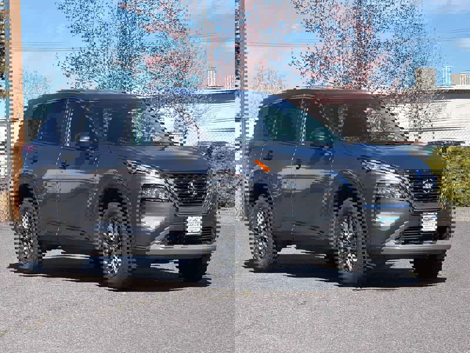 Used 2023 Nissan Rogue S image 9