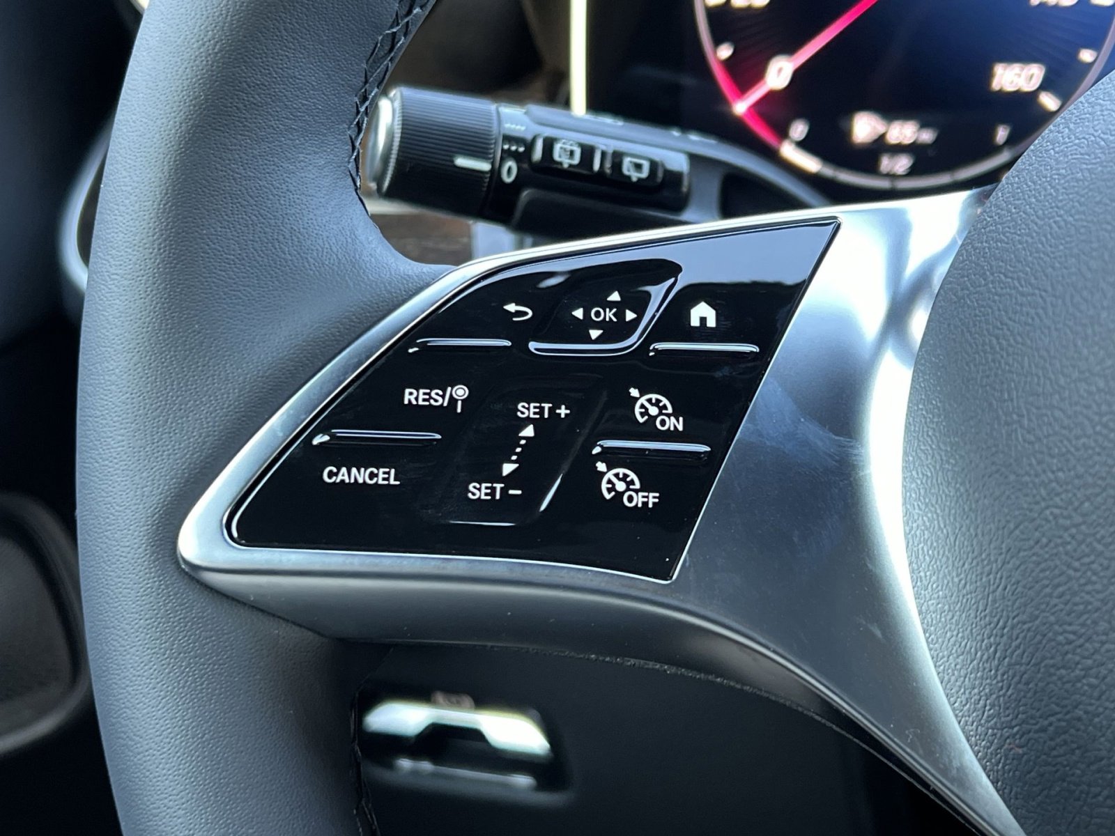 New 2026 Mercedes-Benz GLC 300 4MATIC image 30