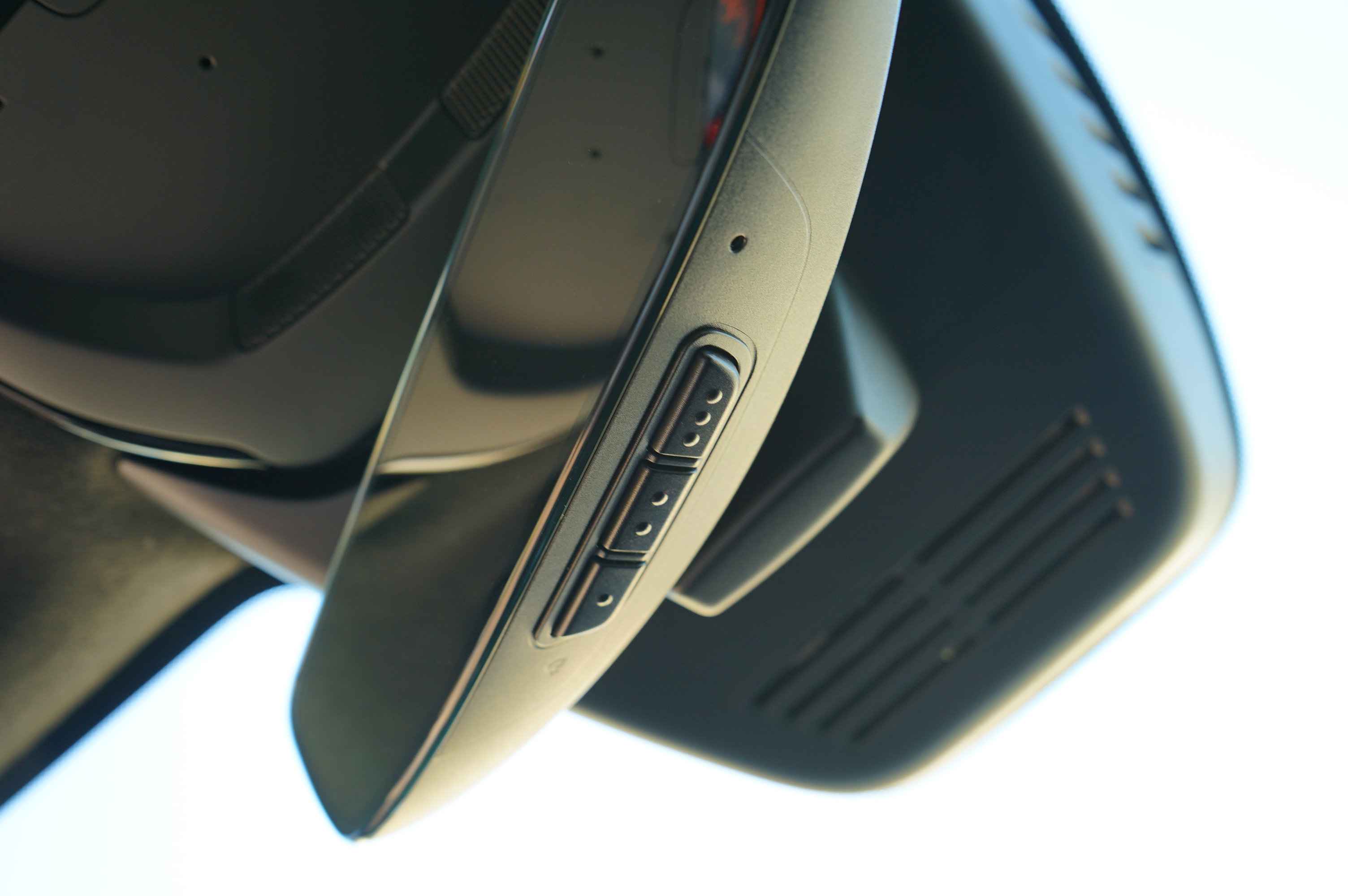 Used 2023 Volvo XC40 Recharge Ultimate image 29