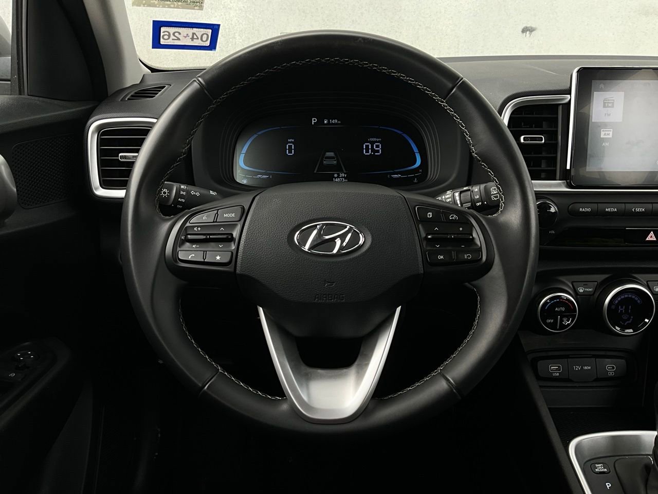 Used 2025 Hyundai Venue SEL image 33