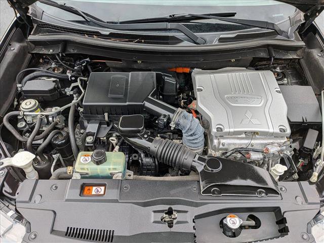 Used 2018 Mitsubishi Outlander SEL image 24