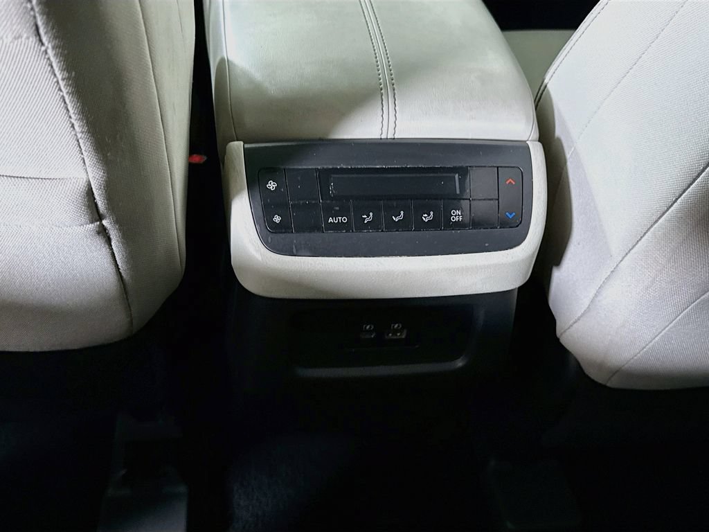 Certified 2022 Nissan Pathfinder SV w/ SV Premium Package AWD/4WD image 29