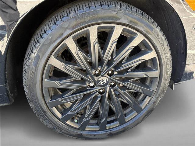 Used 2024 Hyundai Santa Fe Calligraphy AWD/4WD image 18