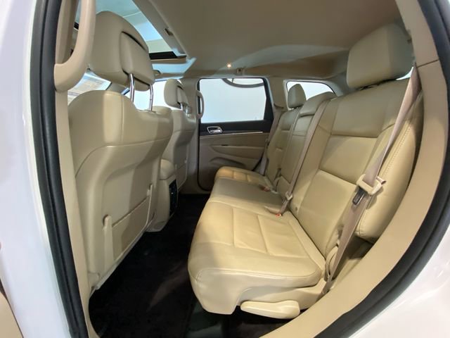 Used 2017 Jeep Grand Cherokee Limited AWD/4WD image 14