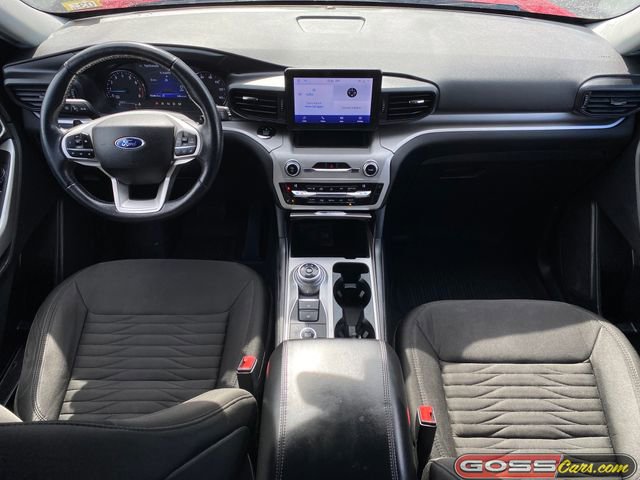 Used 2020 Ford Explorer XLT w/ Comfort Package image 11