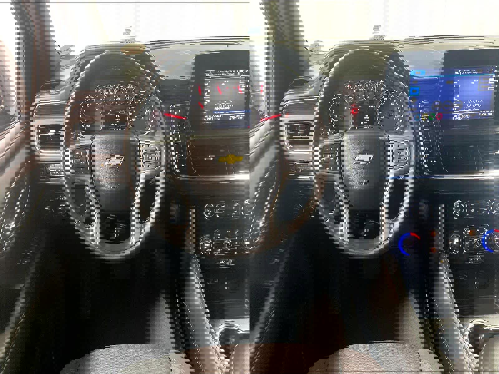 Used 2023 Chevrolet Tahoe LS image 18