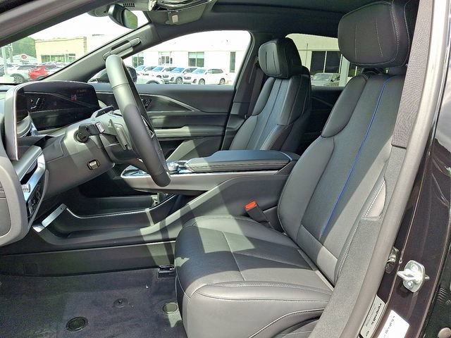 New 2025 Cadillac Lyriq Sport w/ LPO, Floor Liner Package AWD/4WD image 8