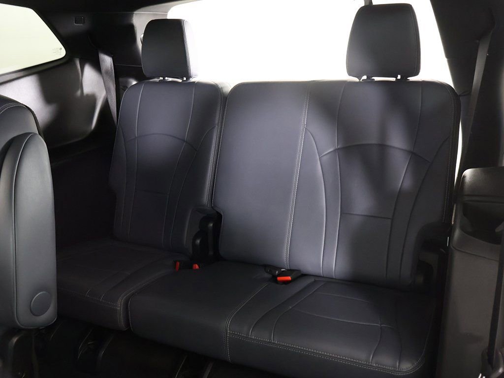 Used 2024 Buick Enclave Premium image 42