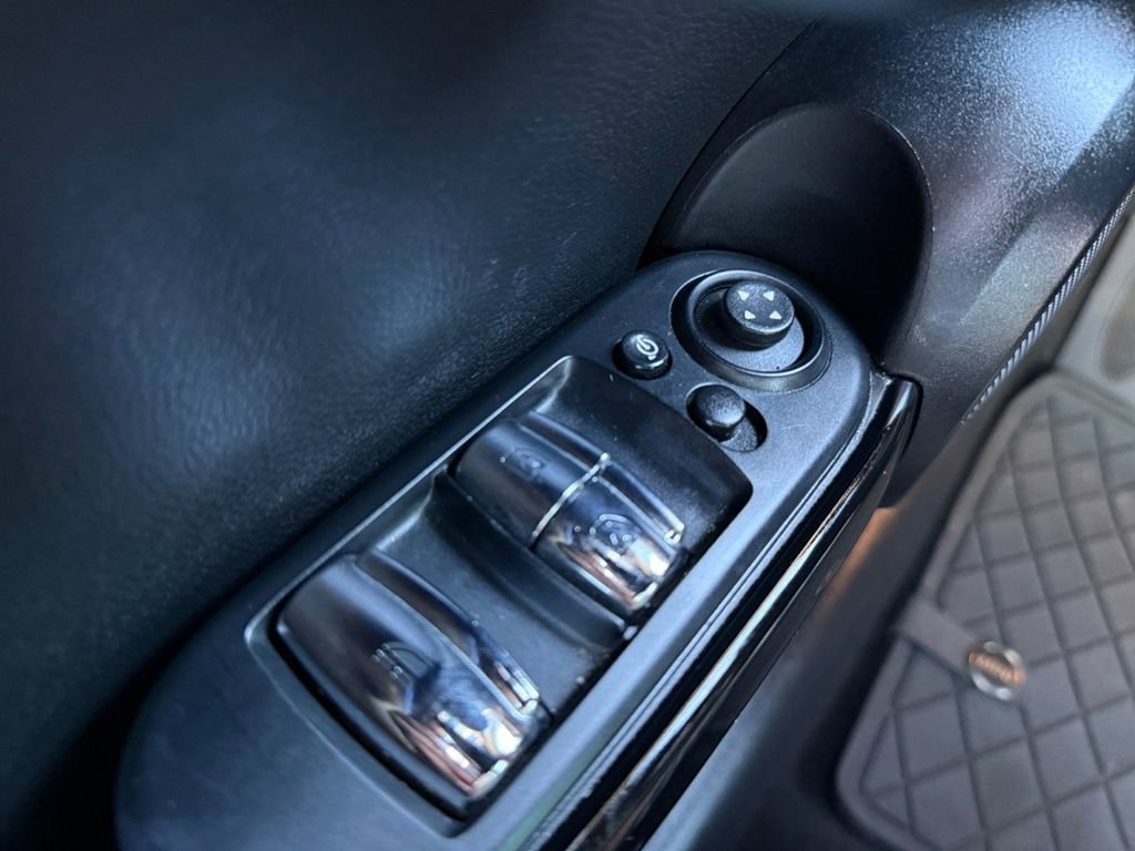 Used 2023 MINI Cooper Convertible image 18