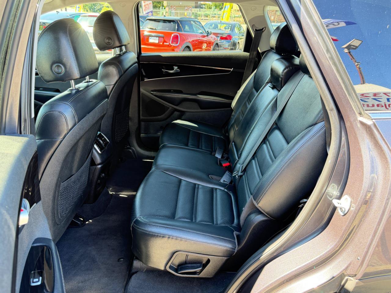 Used 2019 Kia Sorento EX AWD/4WD image 29