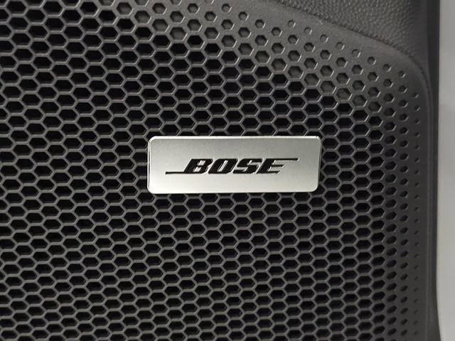 Certified 2025 Porsche Macan Electric image 18