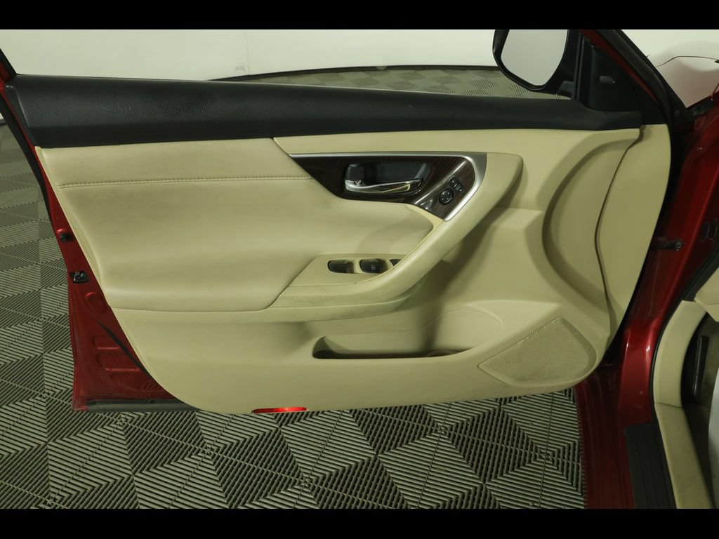 Used 2014 Nissan Altima 3.5 SL w/ Technology Package FWD image 14