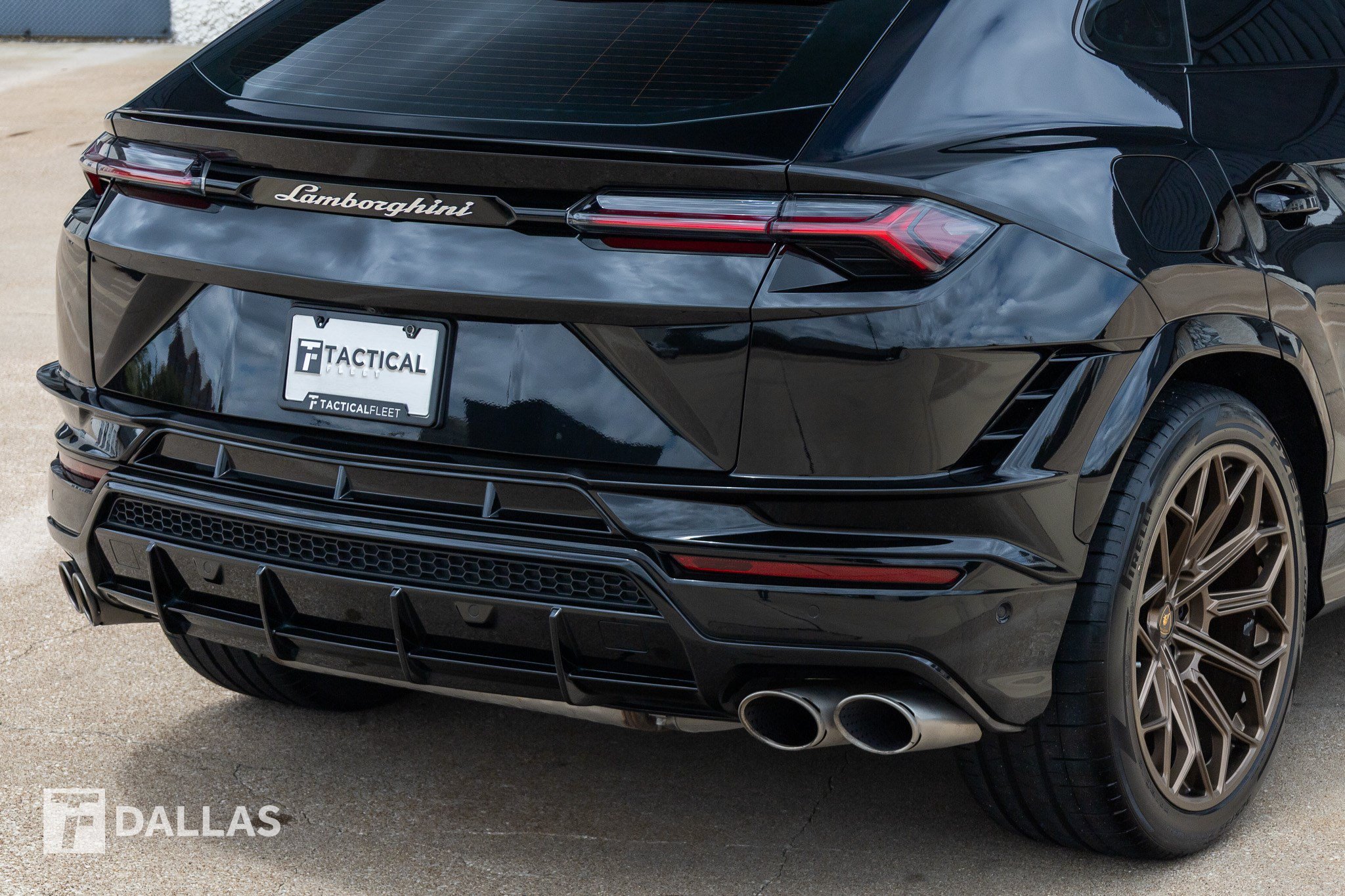 Used 2024 Lamborghini Urus S AWD/4WD image 16