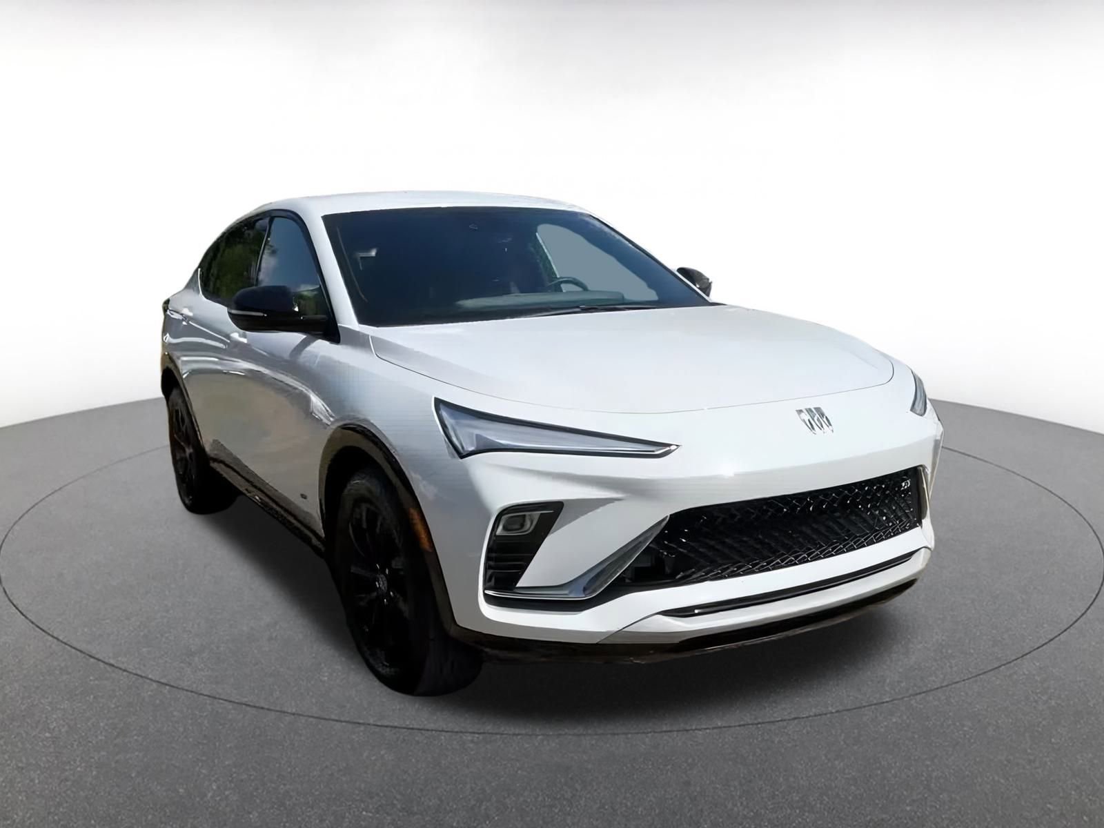 Used 2025 Buick Envista Sport Touring image 2