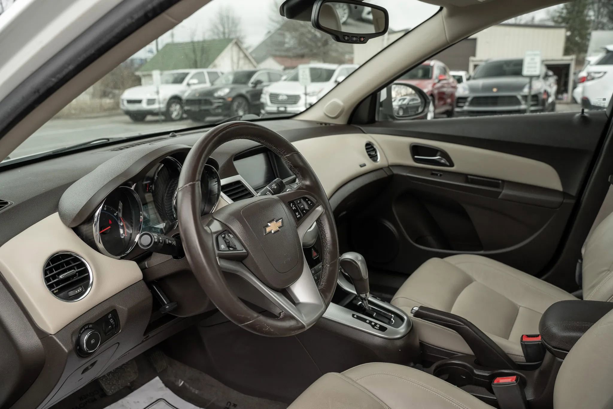 Used 2013 Chevrolet Cruze LTZ FWD image 6