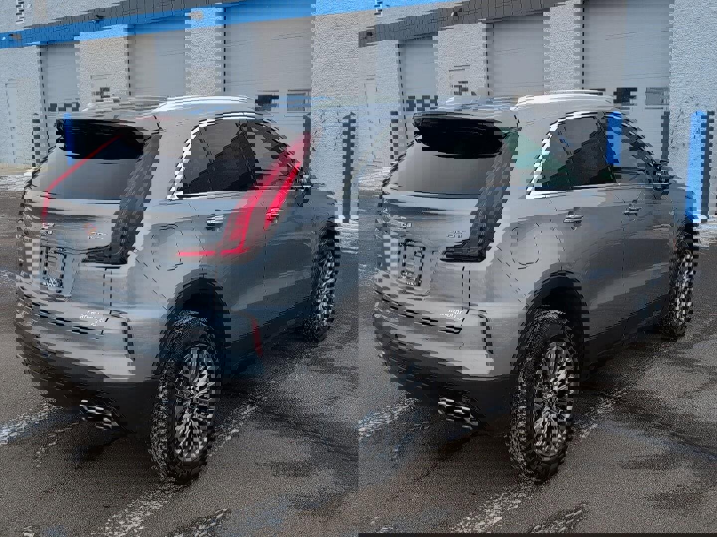 Used 2024 Cadillac XT4 Premium Luxury image 9