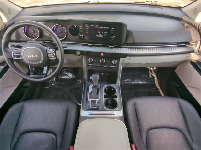 Used 2024 Kia Carnival LX image 18