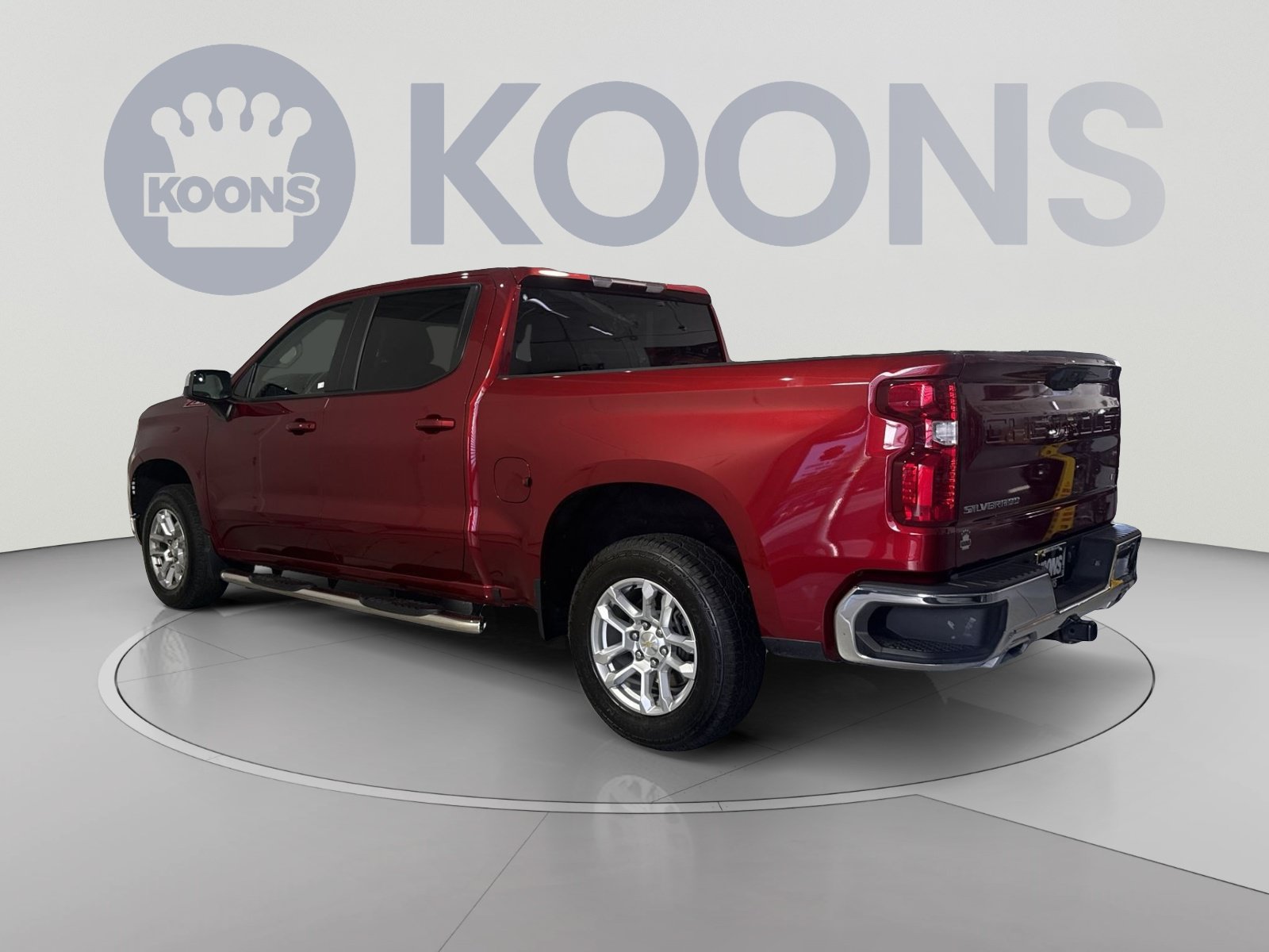 Used 2023 Chevrolet Silverado 1500 LT AWD/4WD image 8