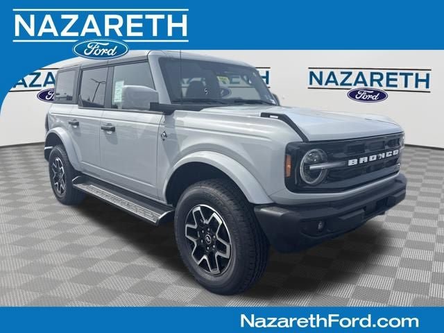 New 2026 Ford Bronco Outer Banks AWD/4WD image 1