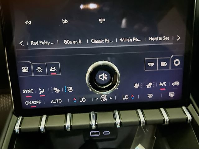 Used 2026 GMC Terrain Denali AWD/4WD image 16