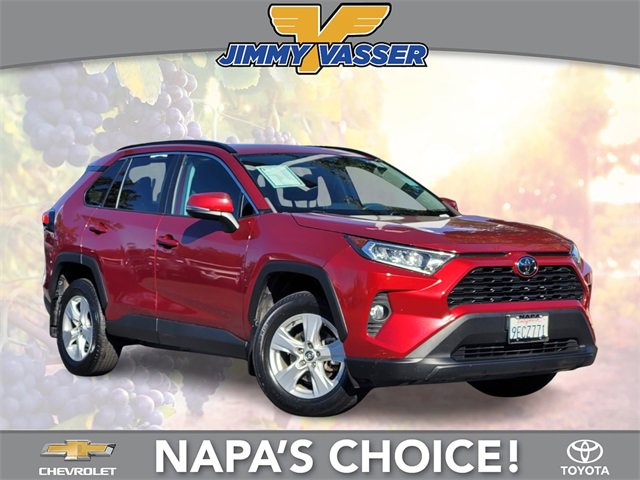 Used 2020 Toyota RAV4 XLE image 1